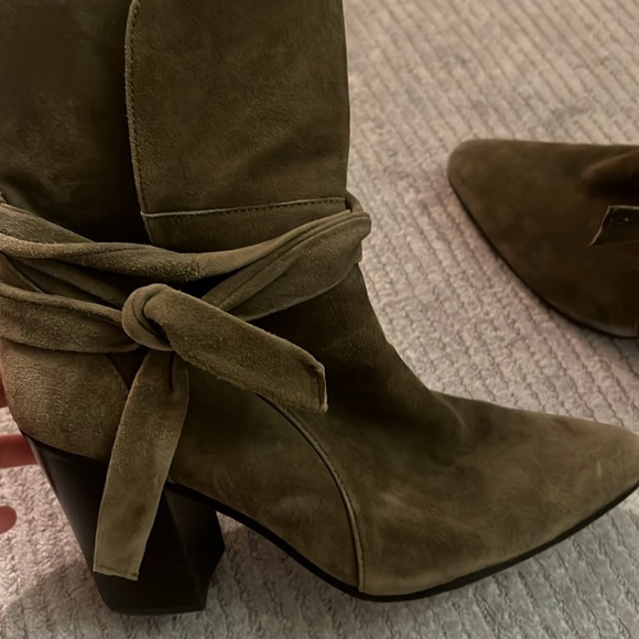 Suede Green Boots - Picture 2 of 5